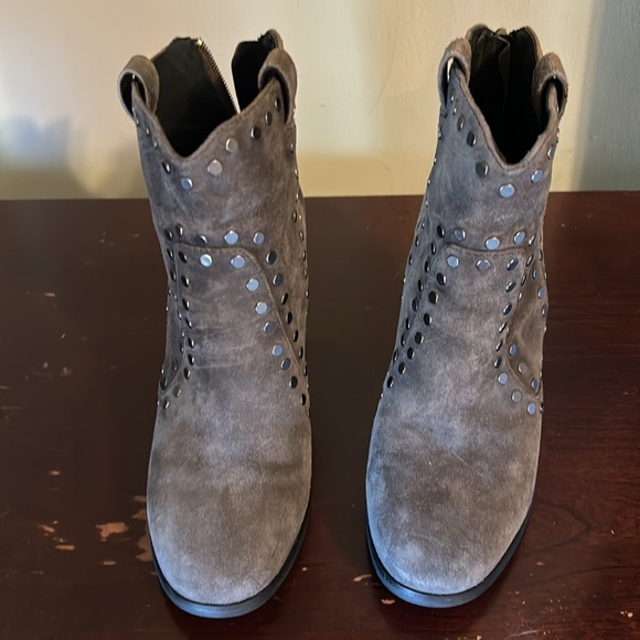 Lola Cruz studded booties - Picture 2 of 4